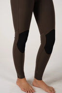 Close-up of the Inner Relm Drop Knee Long Jane 2mm showing the drop-knee leg length and fit.
