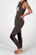Side view of the Inner Relm Drop Knee Long Jane 2mm highlighting the streamlined fit.